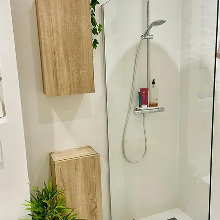 De Standing Proche Centre Et Gare Apartment